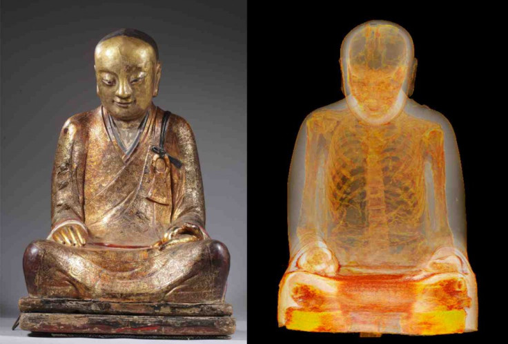 A scan reveals the body of Master Liuquan inside the statue of a Buddha. (Drents Museum)