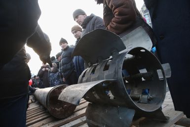 Ukraine shows off Russian weapons