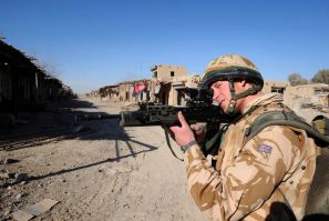 Prince Harry to 'leave armed forces'