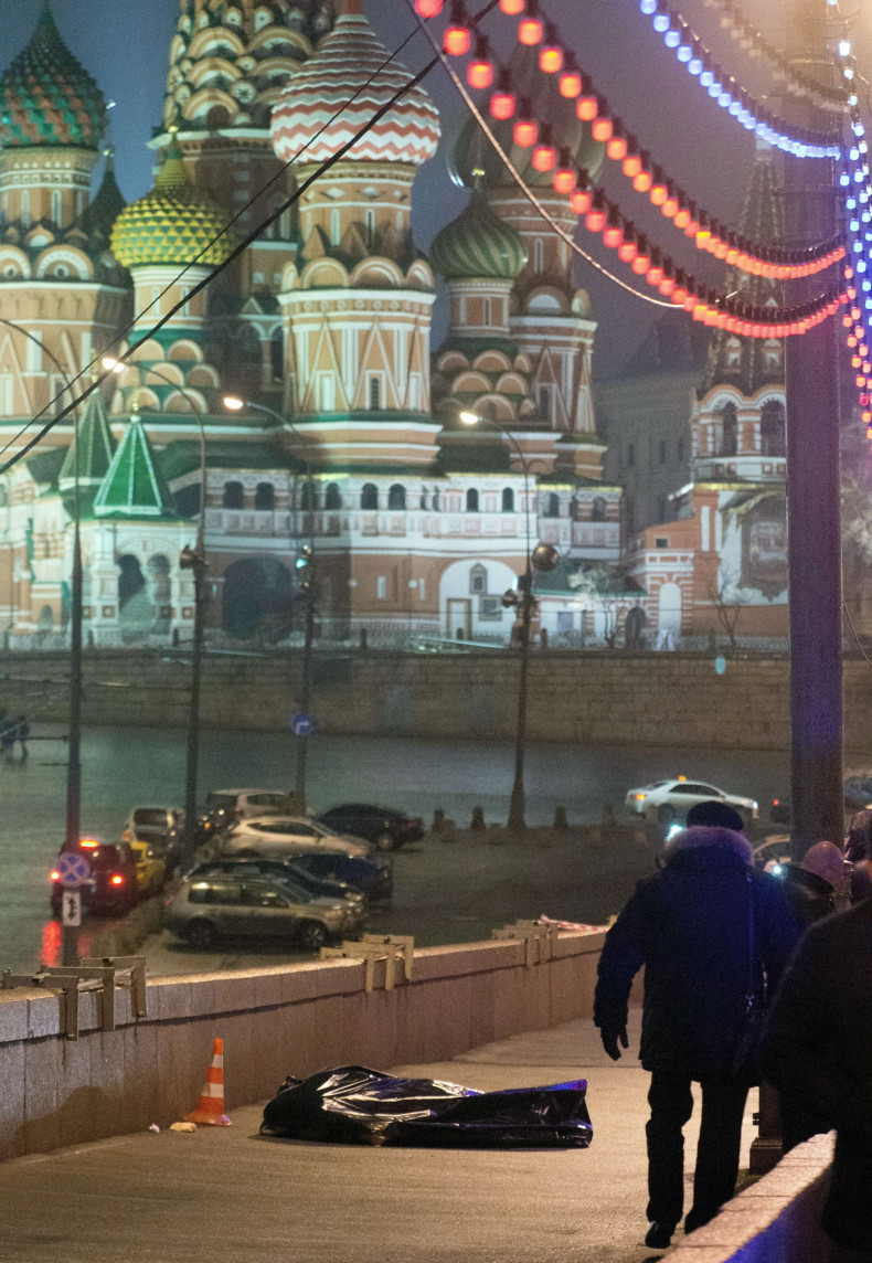 Boris Nemtsov lies on a Moscow bridge