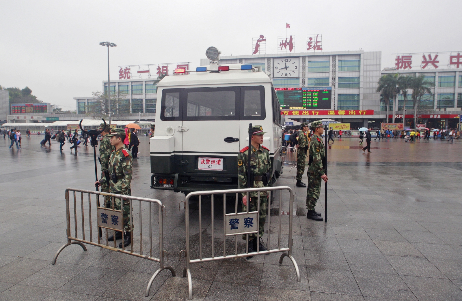 China: Uighurs launch deadly knife attack killing 18 