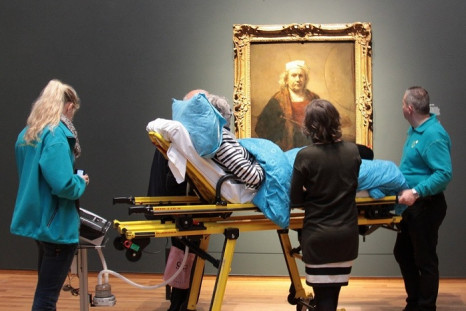 Terminally ill patient views Rembrandt painting
