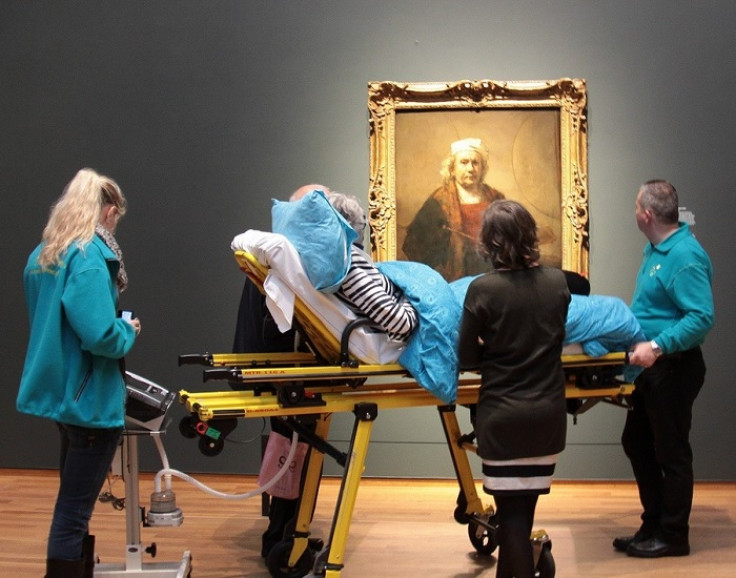 Terminally ill patient views Rembrandt painting