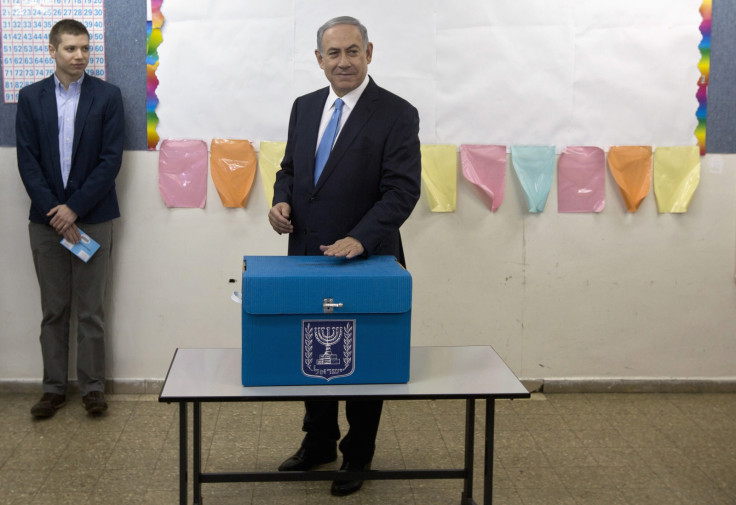 Benjamin Netanyahu casting his vote