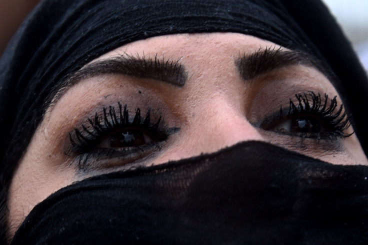 An Afghan protester in Kabul 1