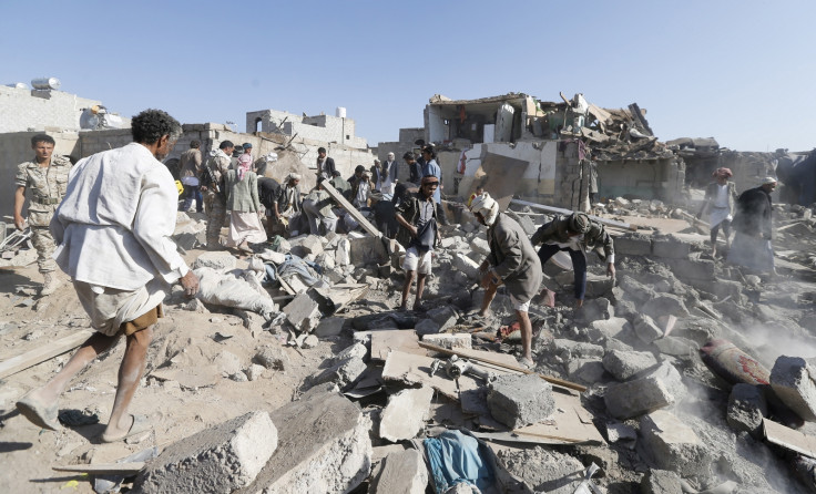Saudi Arabia air strikes Yemen
