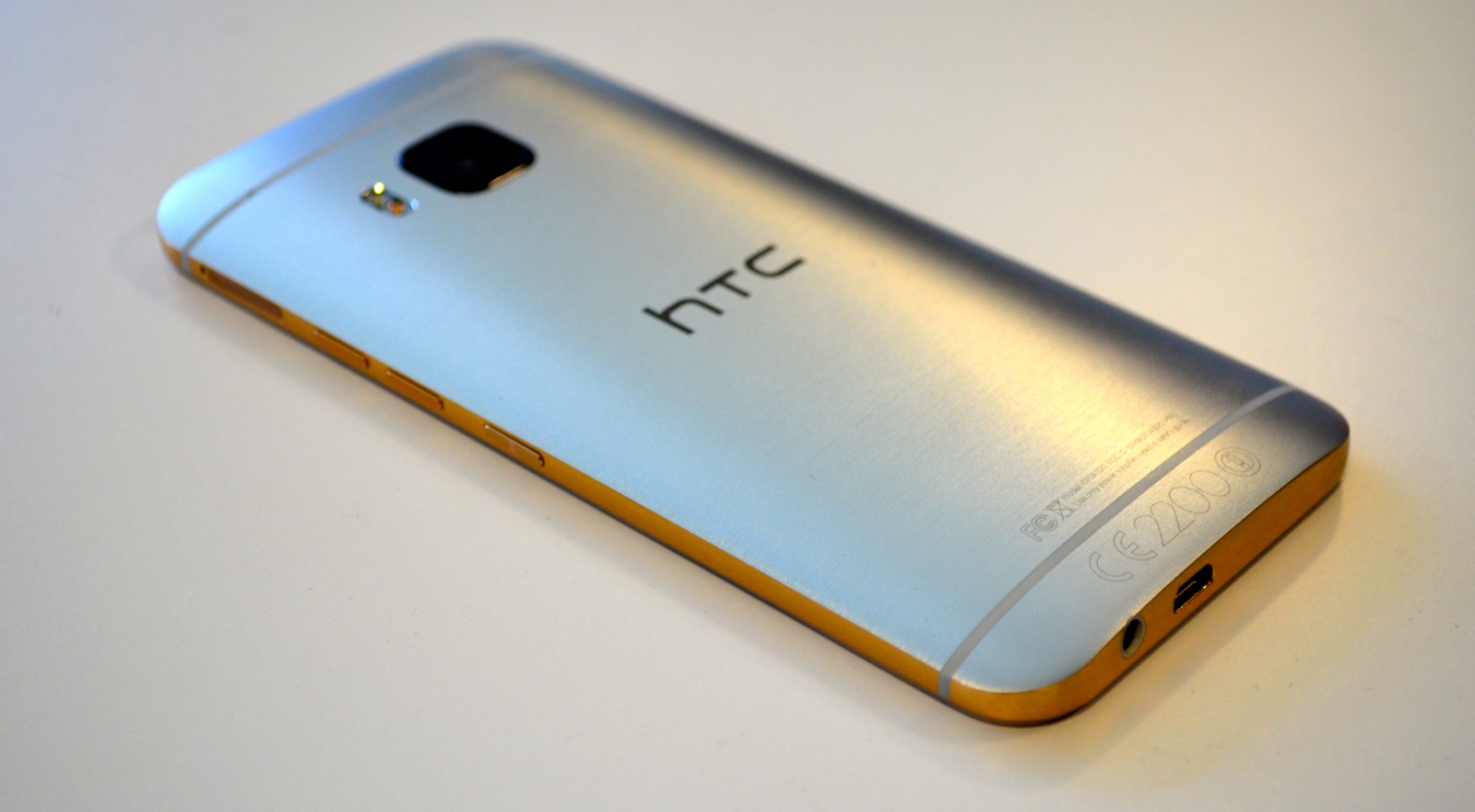HTC One M9 desbloqueado recibe Android 6.0 Marshmallow