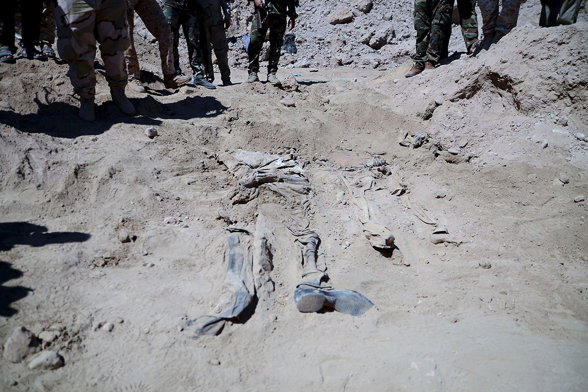 Tikrit mass grave