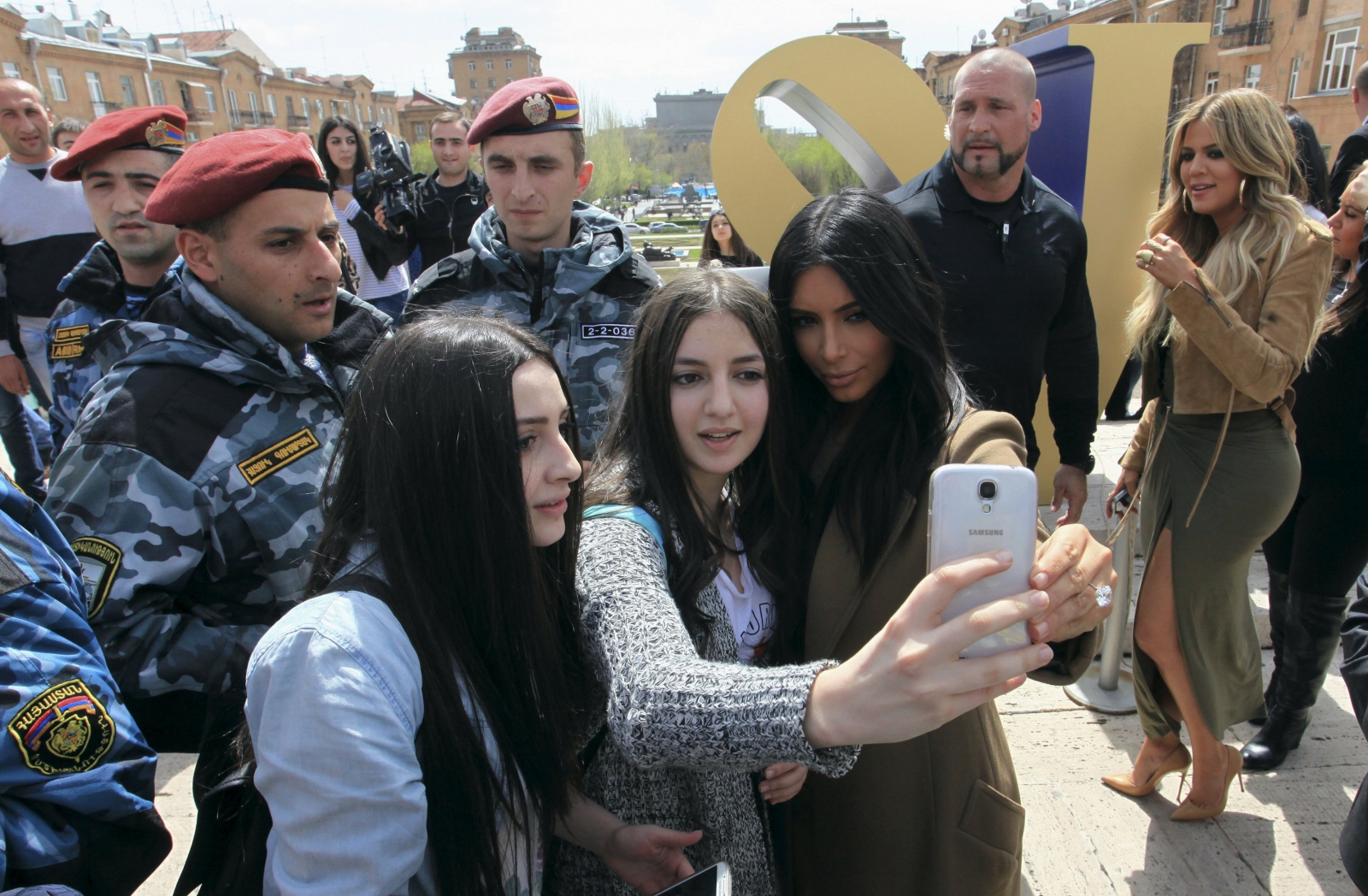 kim kardashian visits armenia