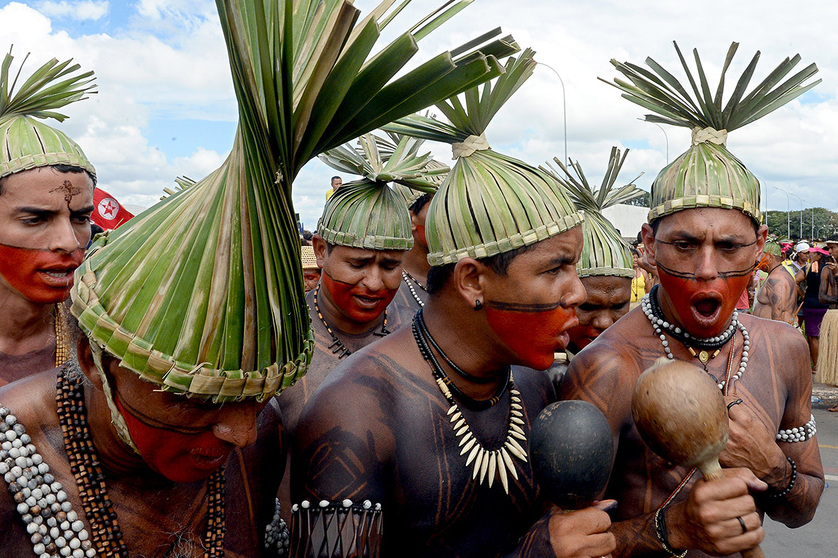 Brazil Indigenous people  set up protest camp outside 