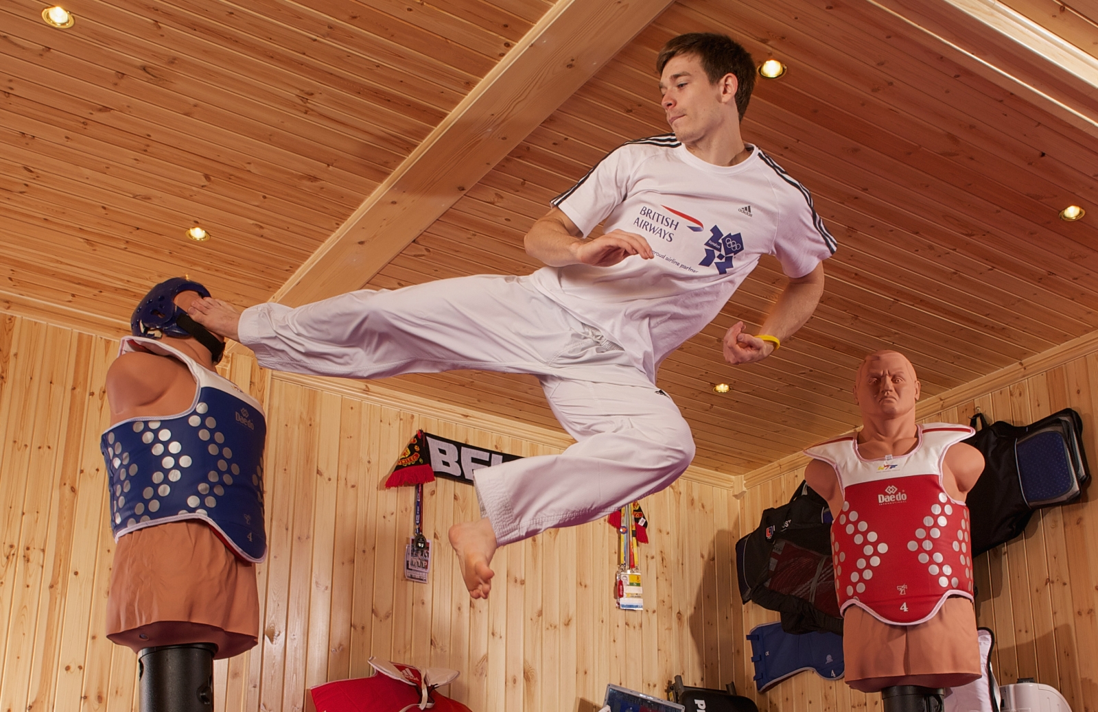 Taekwondo fighter Aaron Cook can represent Moldova: 5 more athletes to ...
