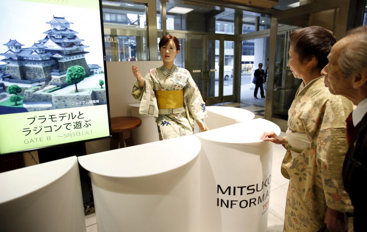 ChihiraAiko robot receptionist in Nihonbashi Mitsukoshi,