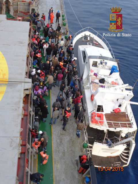 Migrants Luxury Yacht Sicily