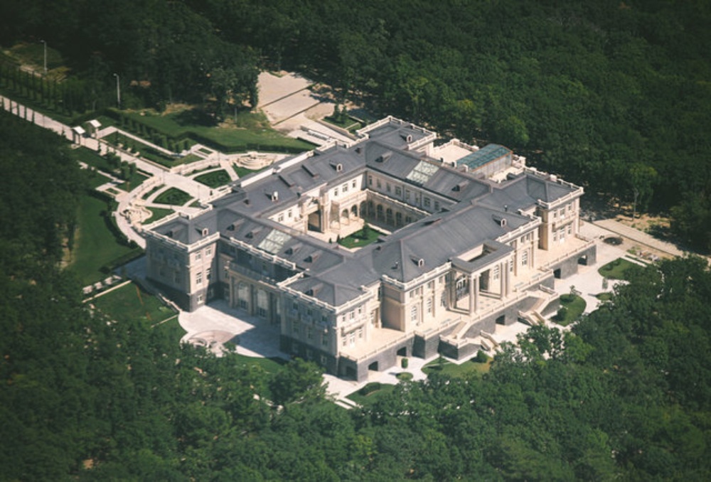 Putin's Palace: Is this the Russian president's vast $1bn ...