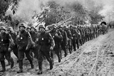 Nazi troops enter Poland