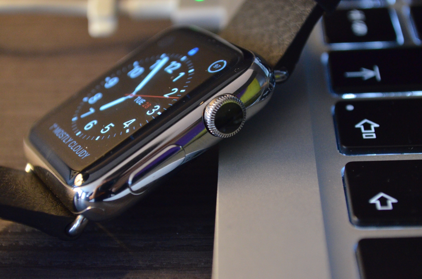 Apple Watch jailbreak incoming as developer creates smartwatch web