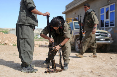 kurdish women fighting Isis