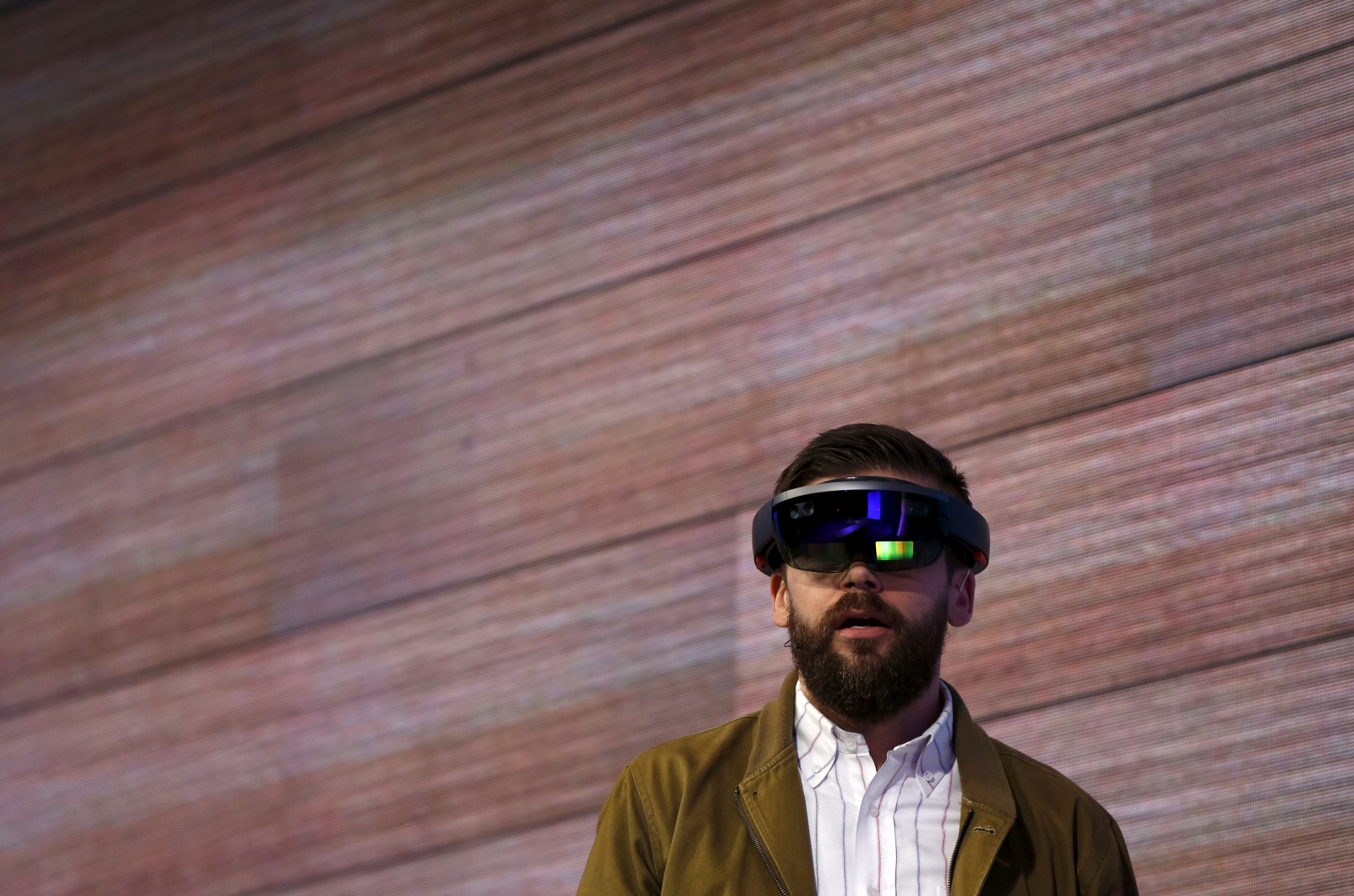 HoloLens Hands On Review HoloLens Hands On Review