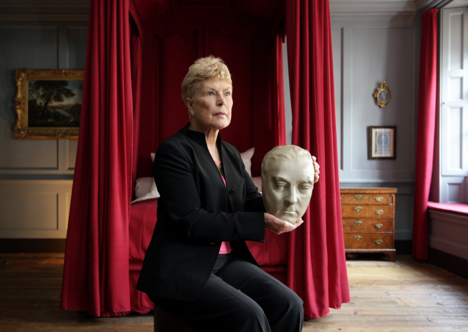 Crime writer Ruth Rendell dies at 85