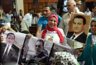 Hosni Mubarak supporters