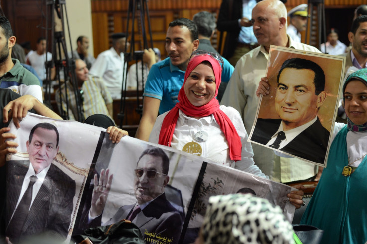 Hosni Mubarak supporters