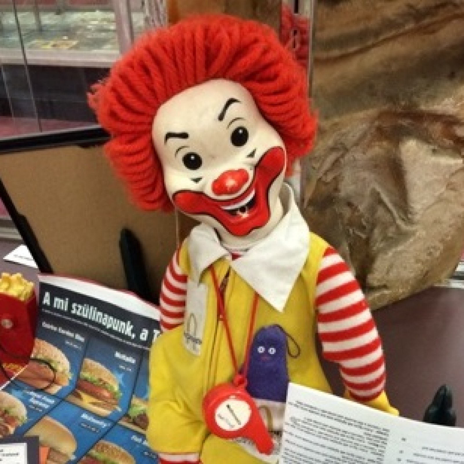 Ronald Mcdonald Creepy Creepy Ronald McDonalds Are Popping Up Around