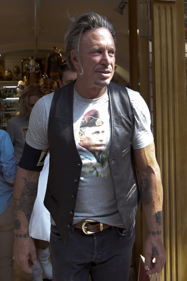 Mickey Rourke sports his Putin t-shirt