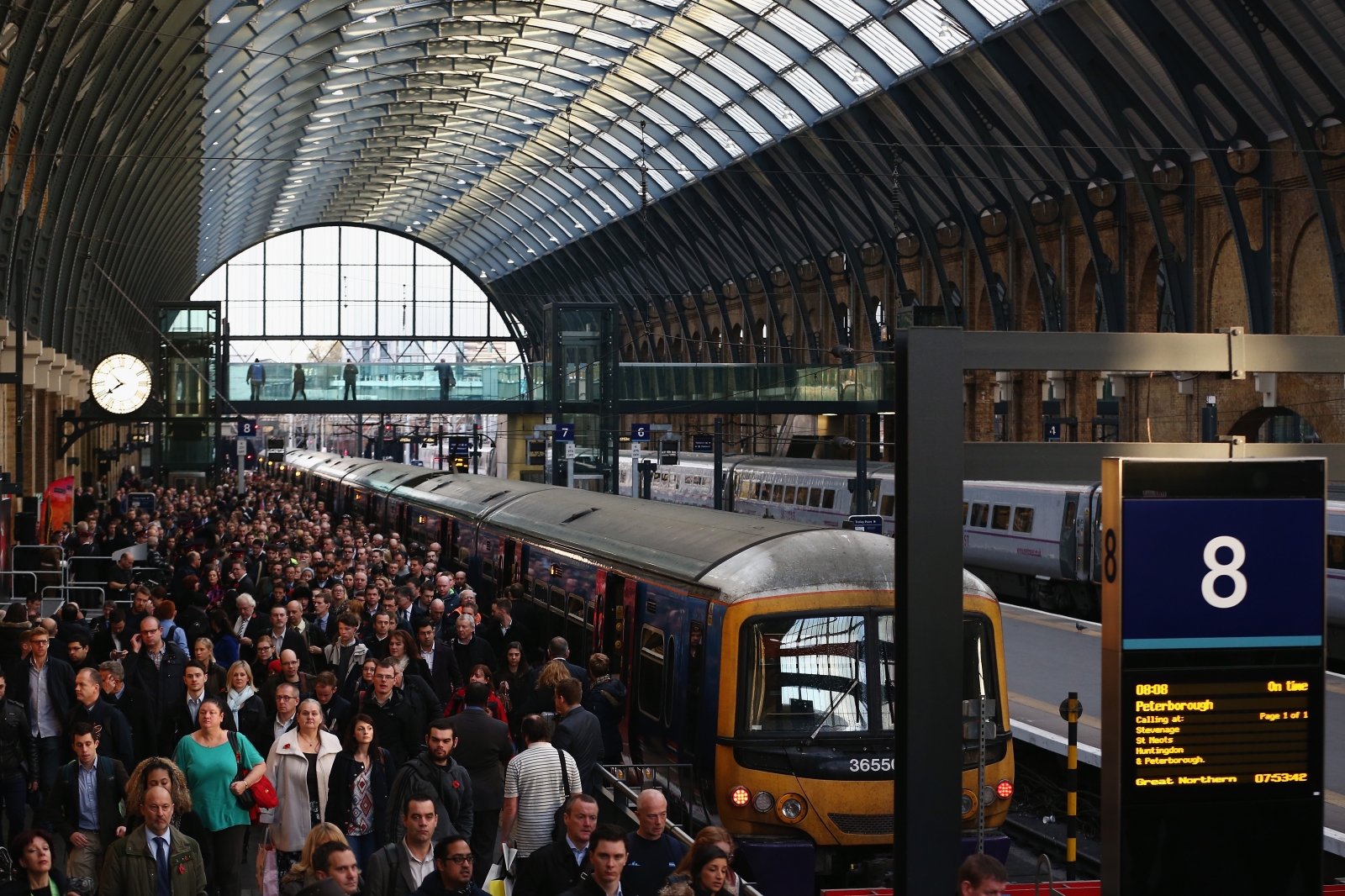 rail travel disruption uk