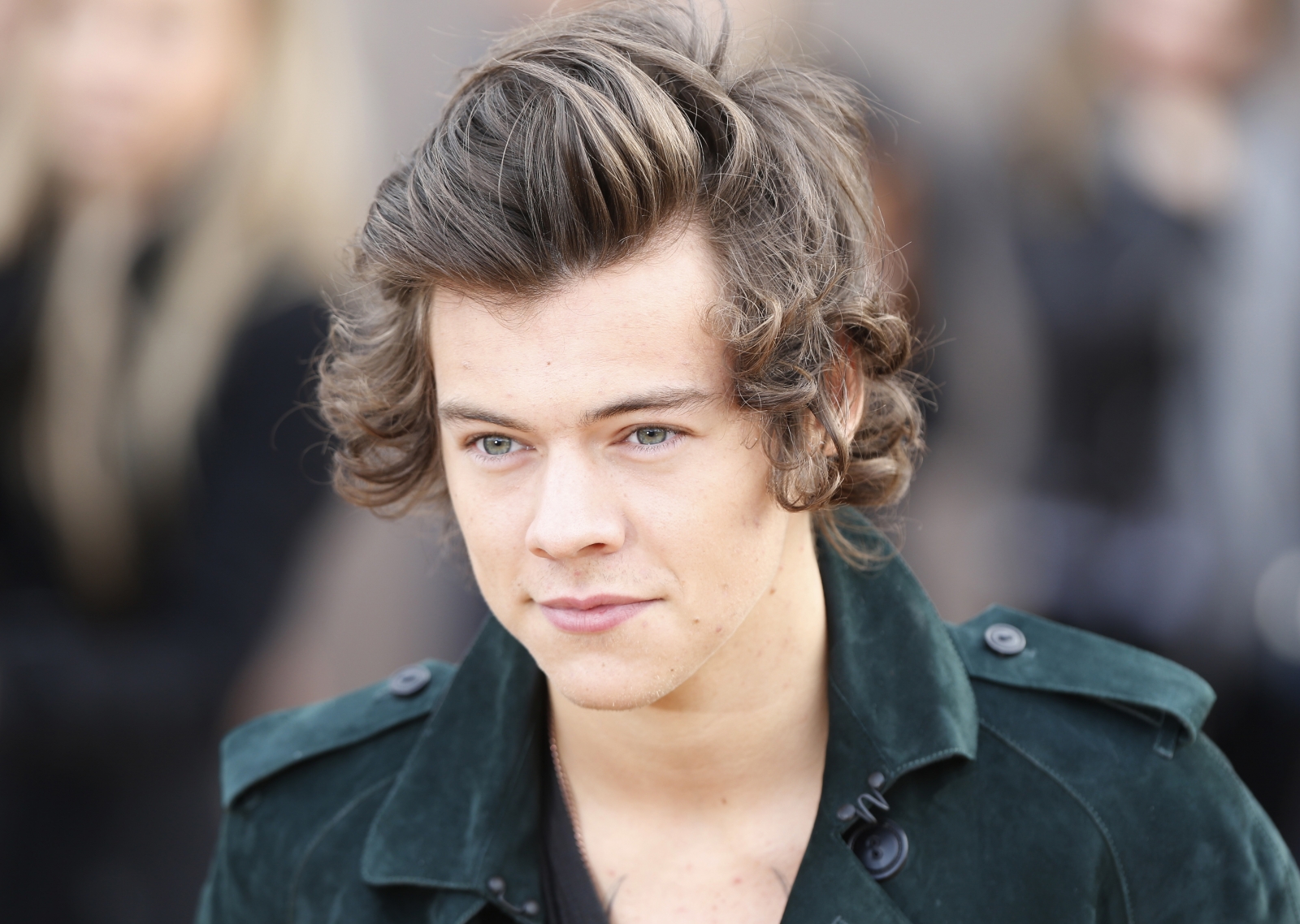 Harry Styles Hair One Direction Star Planning To Cut His Locks