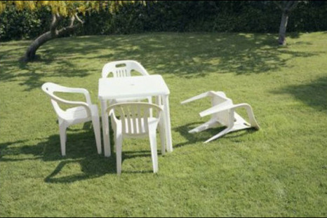 Kent earthquake chair
