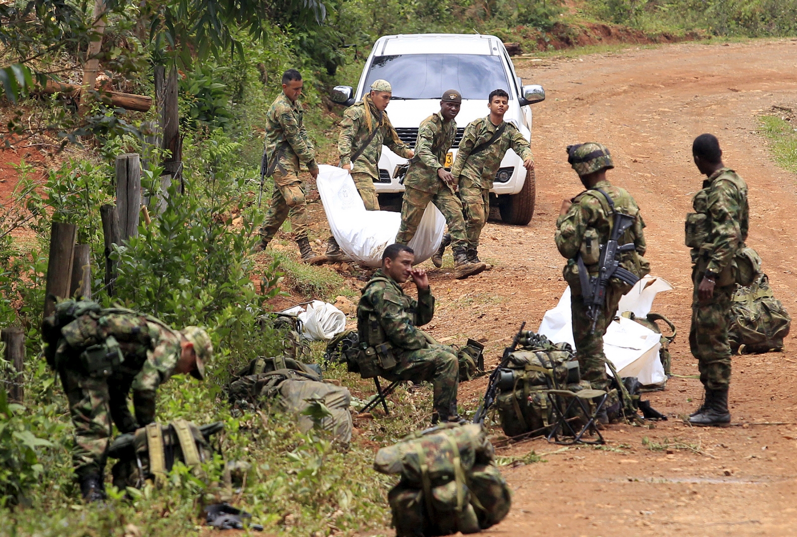 Colombia: Farc Suspends Ceasefire After Military Airstrikes Kill 26 ...