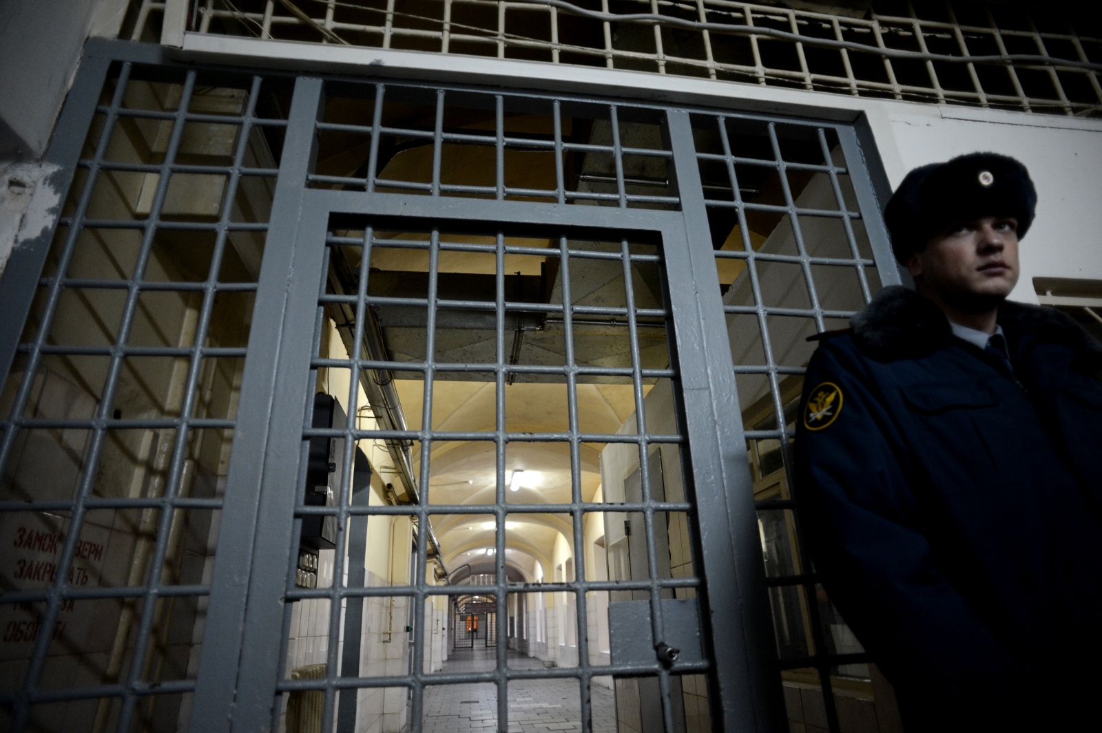 15 Russian Prisoners Slash Wrists In Mass Protest   Russian Prison 