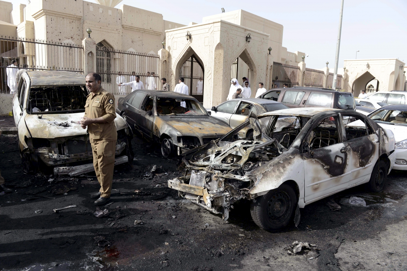 saudi-mosque-attack.jpg