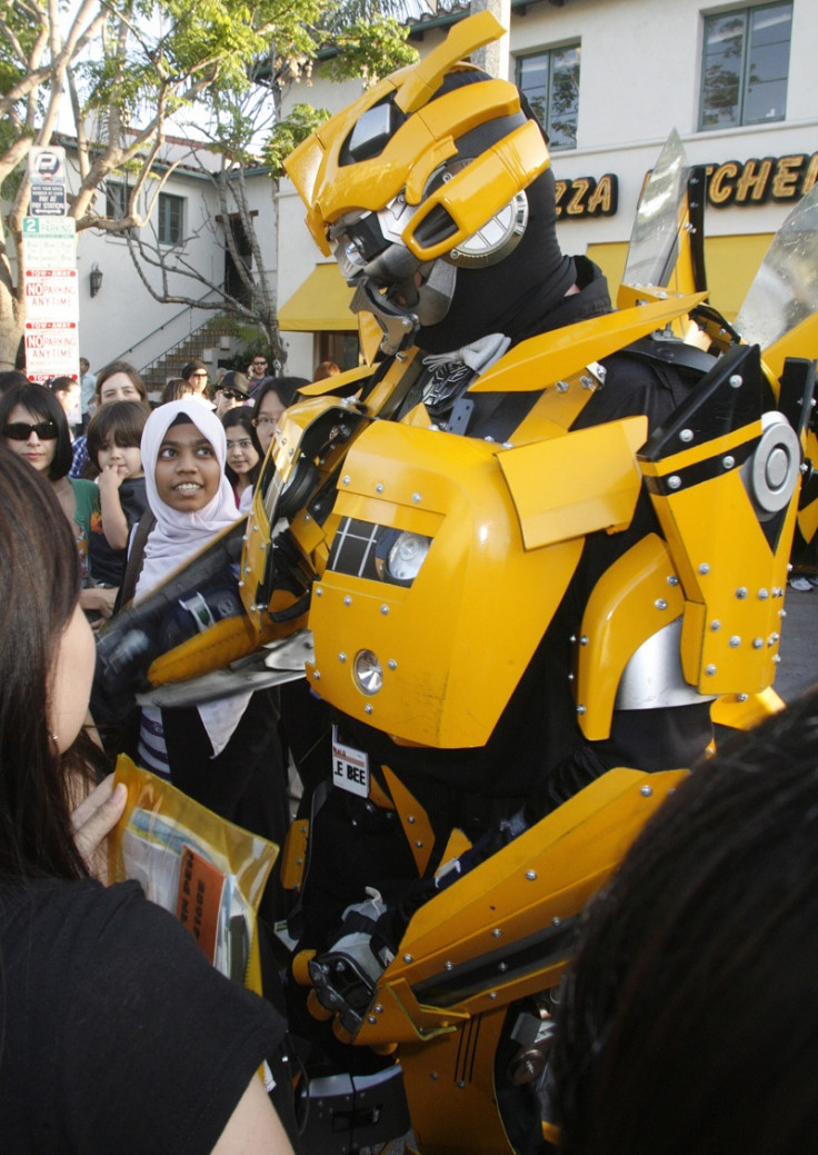 Transformers Bumblebee meets fans in LA