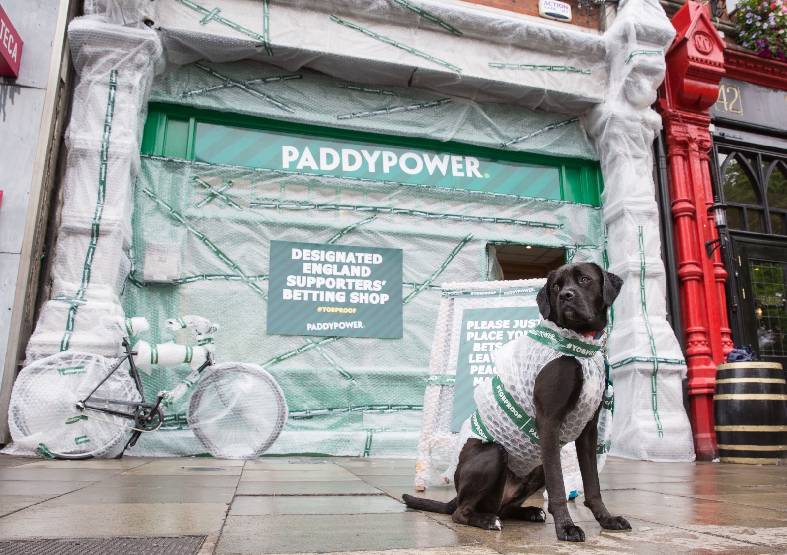 paddy-power-covers-dublin-store-in-bubble-wrap-to-yob-proof-it-ahead