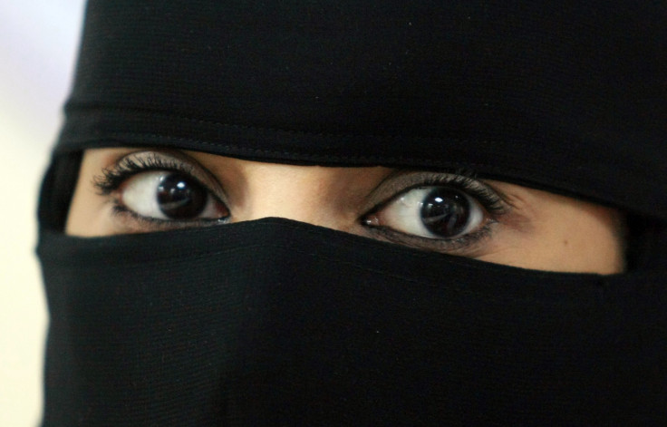 Saudi veil