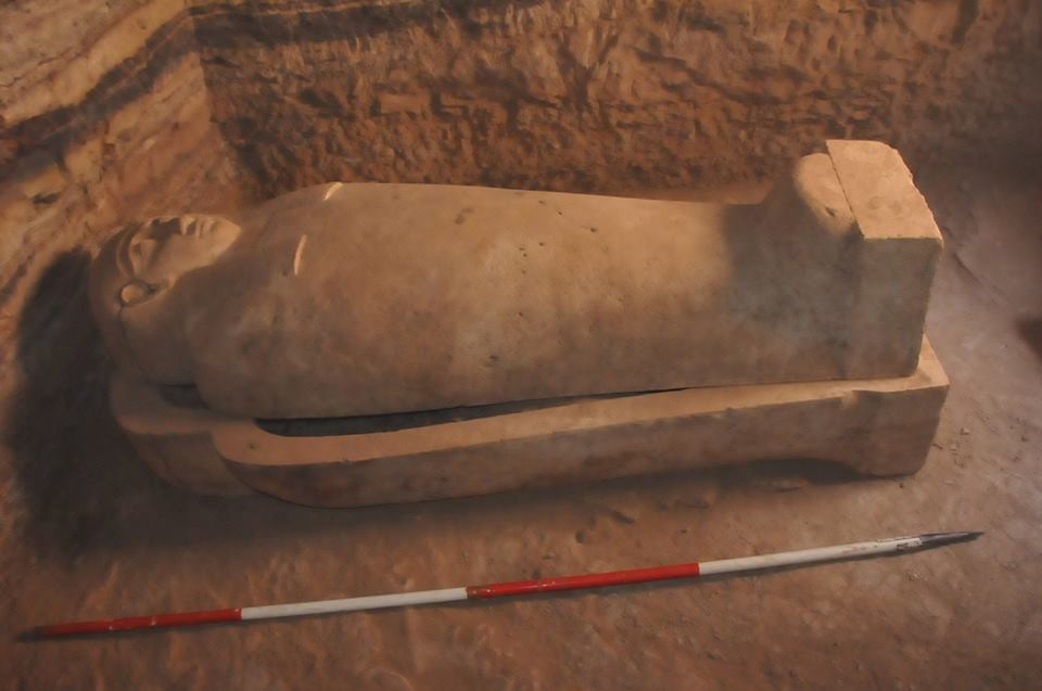 tomb tomb