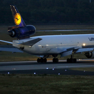 Lufthansa returns bodies from Germanwings crash