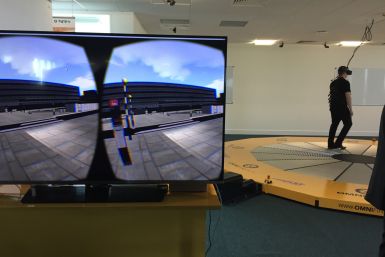 Omnifinity Omnideck VR oculus rift