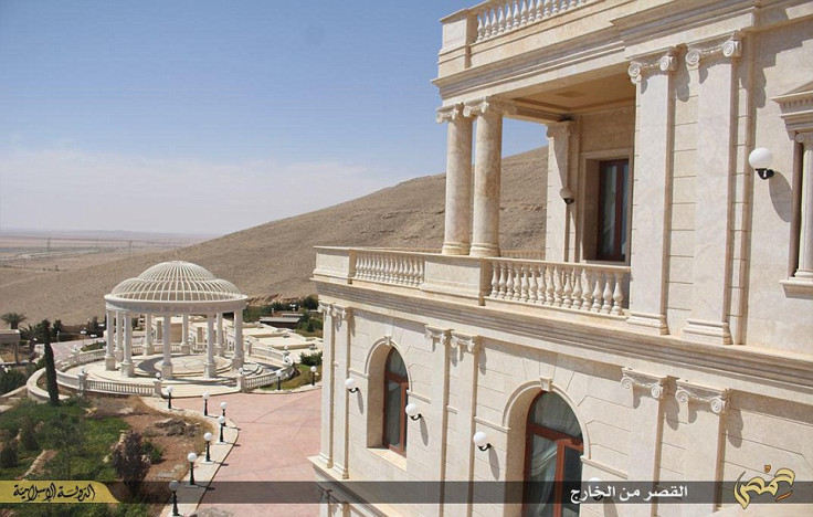 Mozeh Palace in Syria