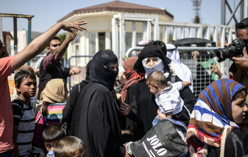 Civilians return to Tel Abyab