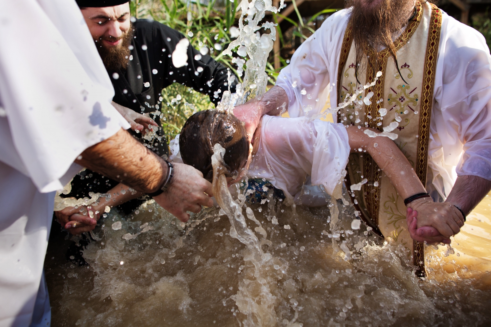 Яхуд это. Крещение teen. Baptism фото. Религия Яхуд.