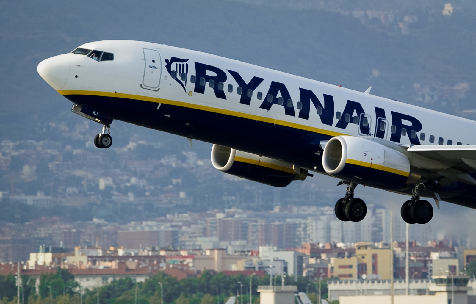 Plane Crazy: Italian Couple Fined After Trying To Flag Down Missed ...