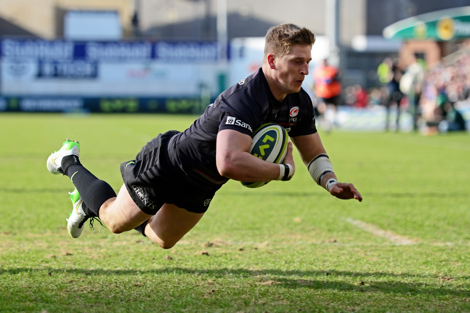 Man playing Rugby