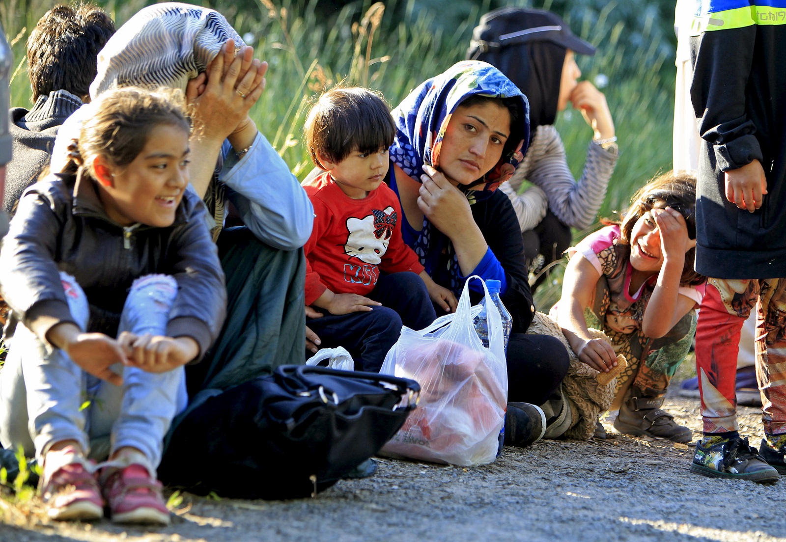Afghans cross into Hungary from Serbia Afghans cross into Hungary from Serbia