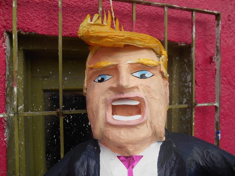 Kennedy family thrashes Donald Trump piñata during Fourth of July ...