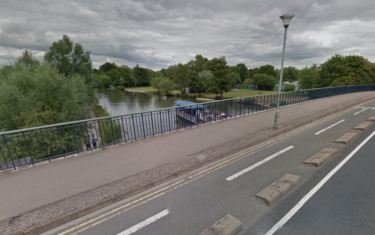 River Thames death Teenage boy dies after falling from Donnington