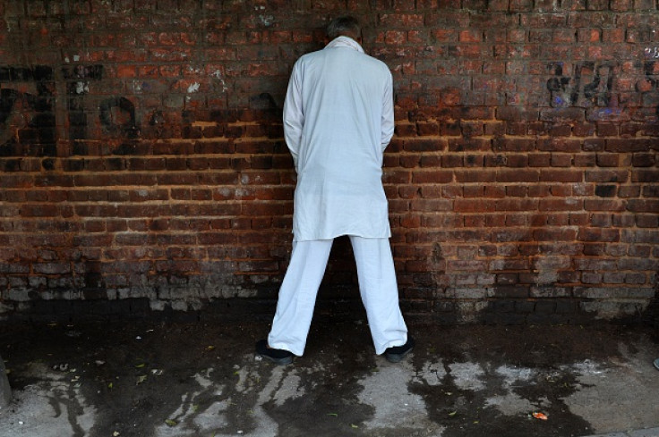 India public urination