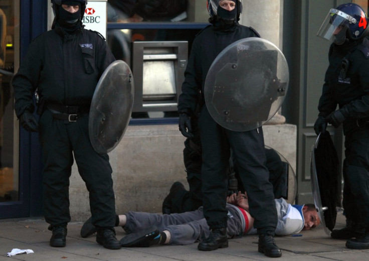 London Riots: Met Police Release Survival Guide