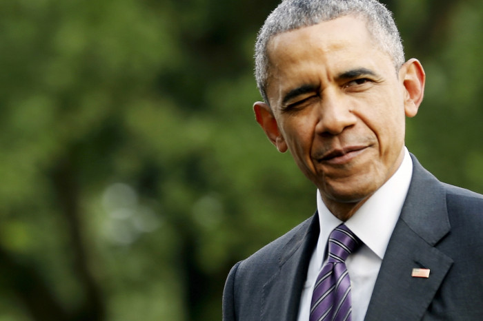 obama winks at the white house obama winks at the white house